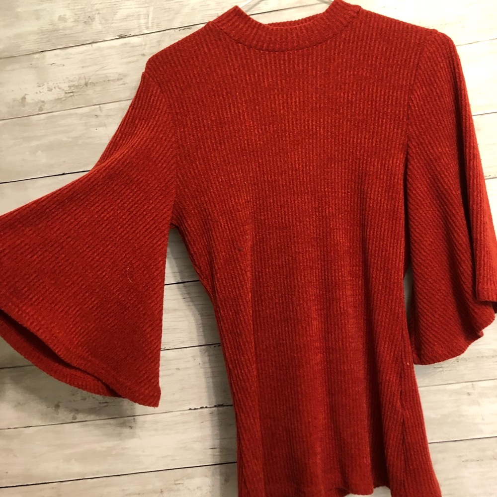 Rust Sweater with keyhole back